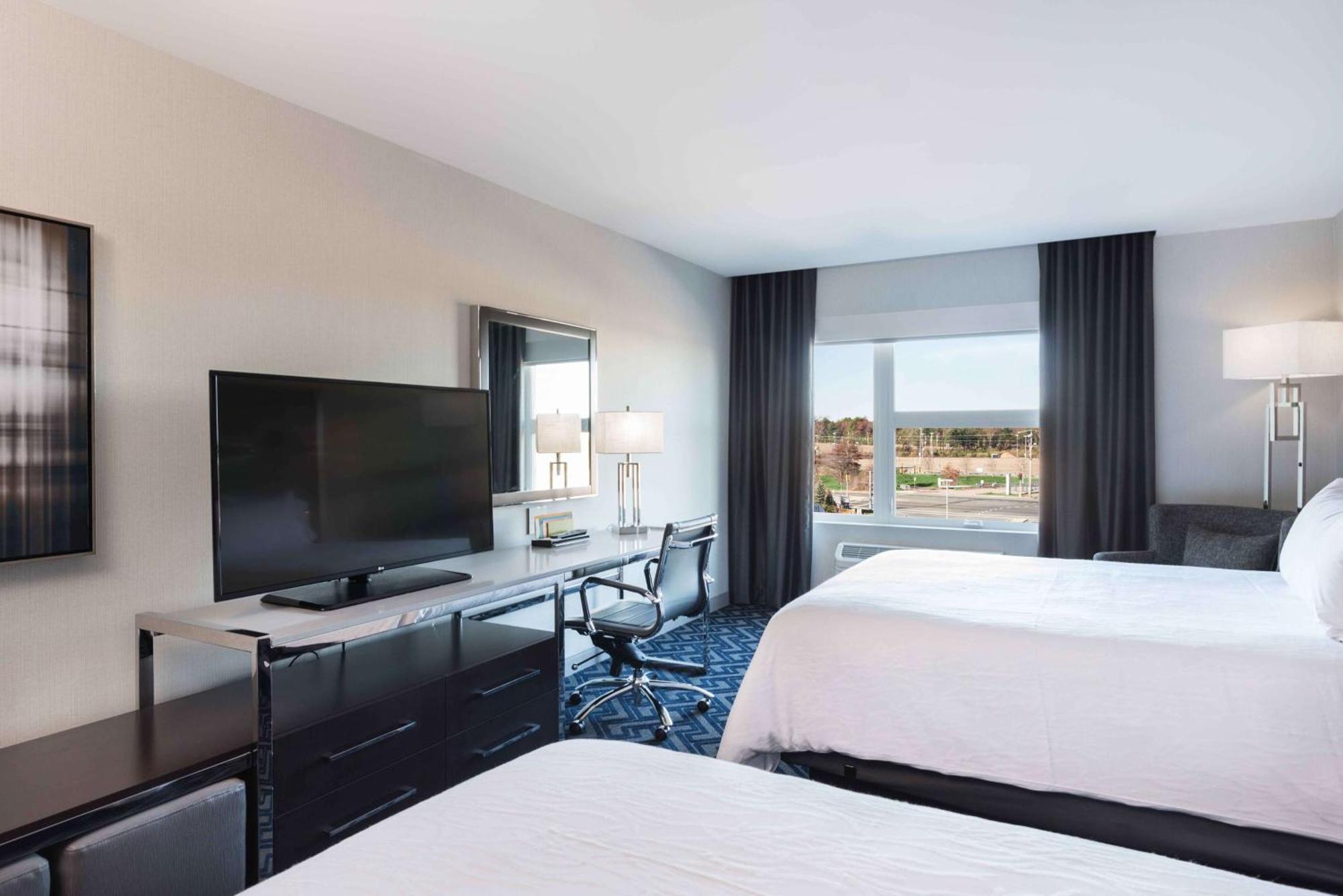 Hilton Garden Inn Foxborough Patriot Place Exterior photo