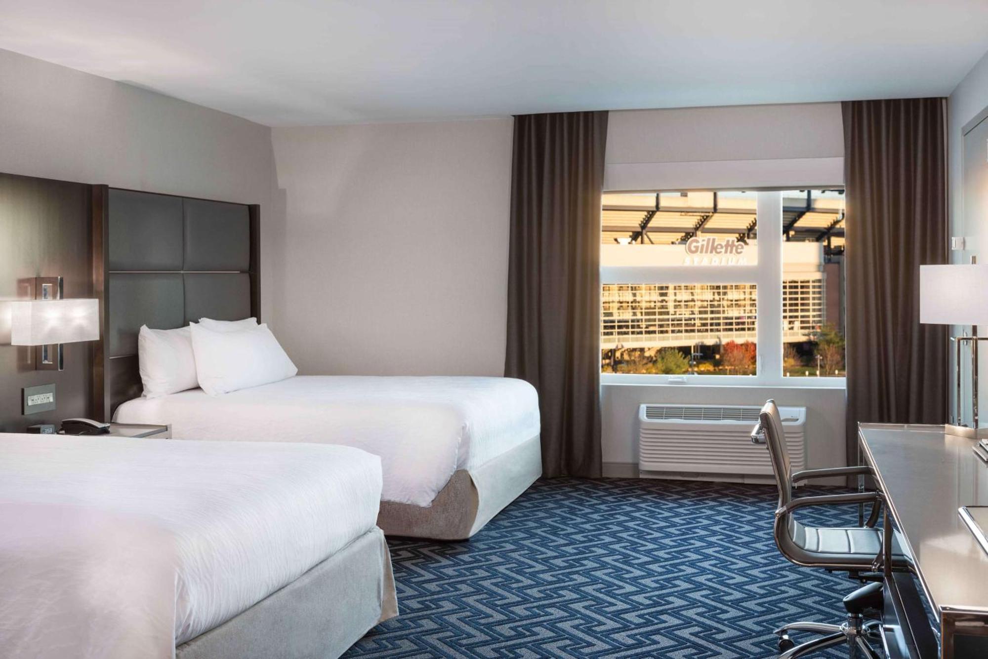 Hilton Garden Inn Foxborough Patriot Place Exterior photo